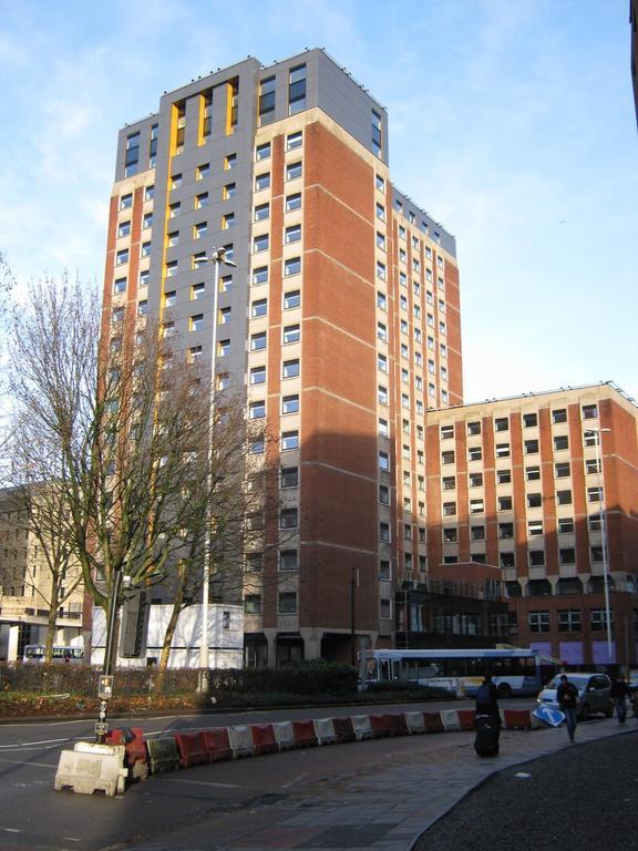 Fusion Tower Apartment Bristol Exterior photo